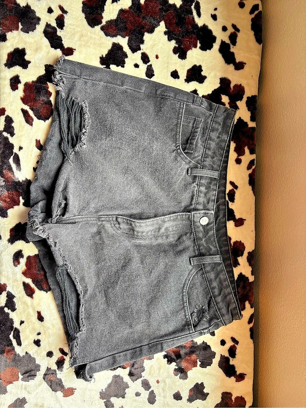 Windsor-Gray Denim Jean Shorts